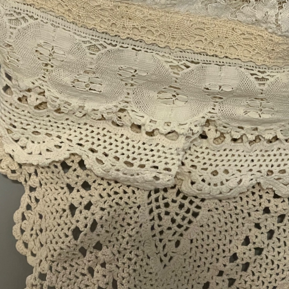 Handmade vintage lace bohemian shoulder bag - Picture 4 of 7